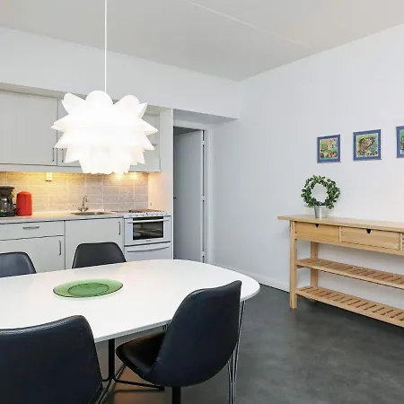 Apartment Clxiii *